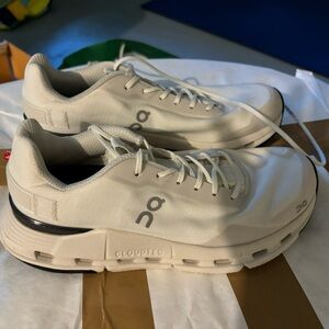 ON women’s sneakers size 6